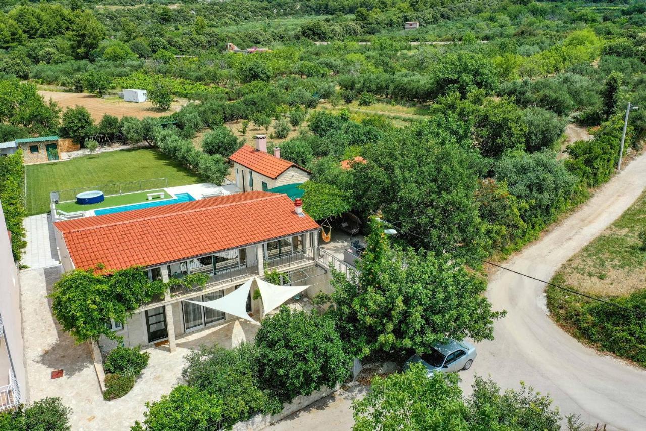 Home Away From Home With Outdoor Pool, Botanical Garden And A Beautiful Sea View Каштела Экстерьер фото